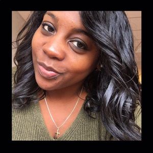 Meet your Posher, Whitney